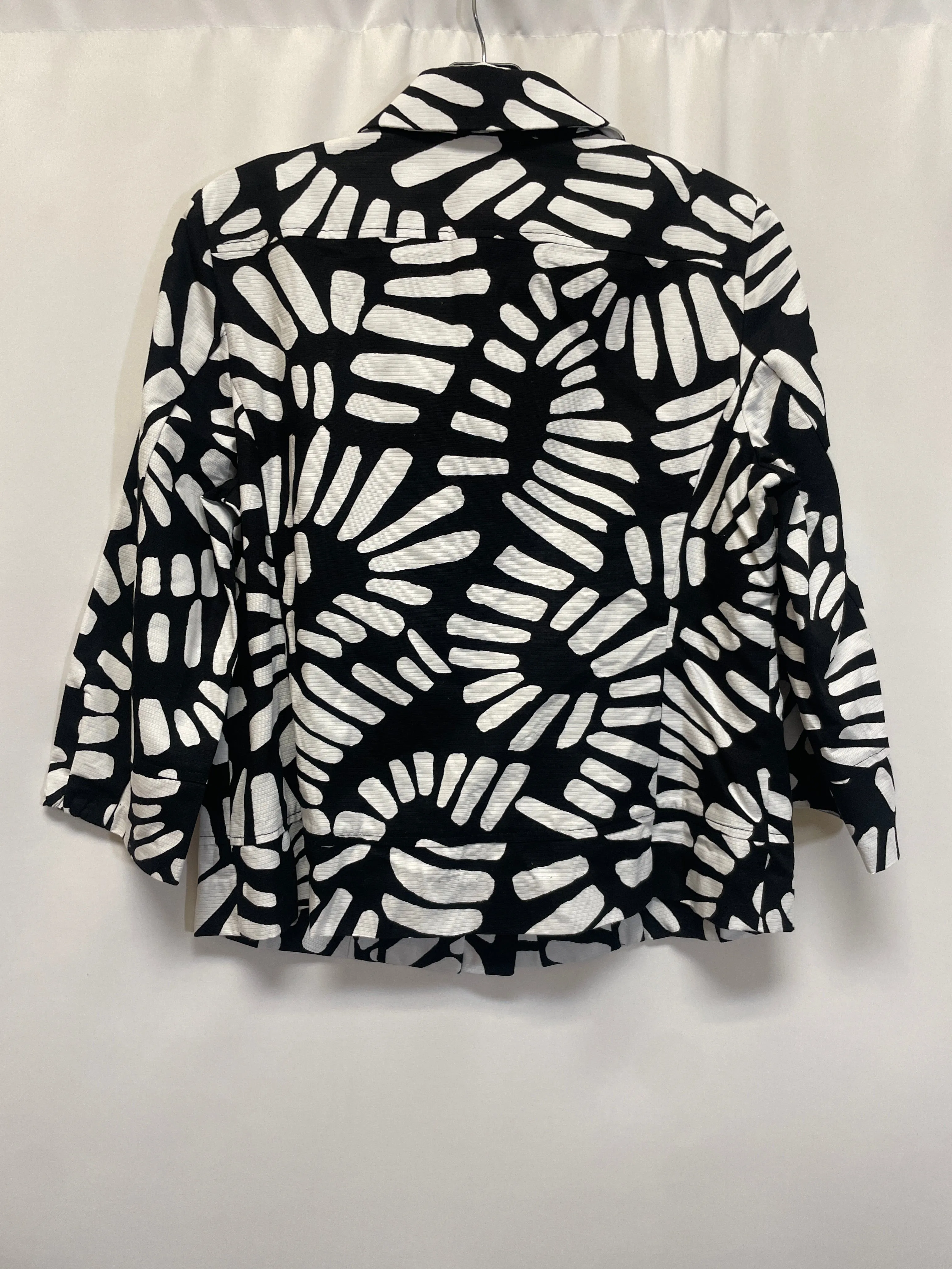 Black & White Blazer Chicos, Size M