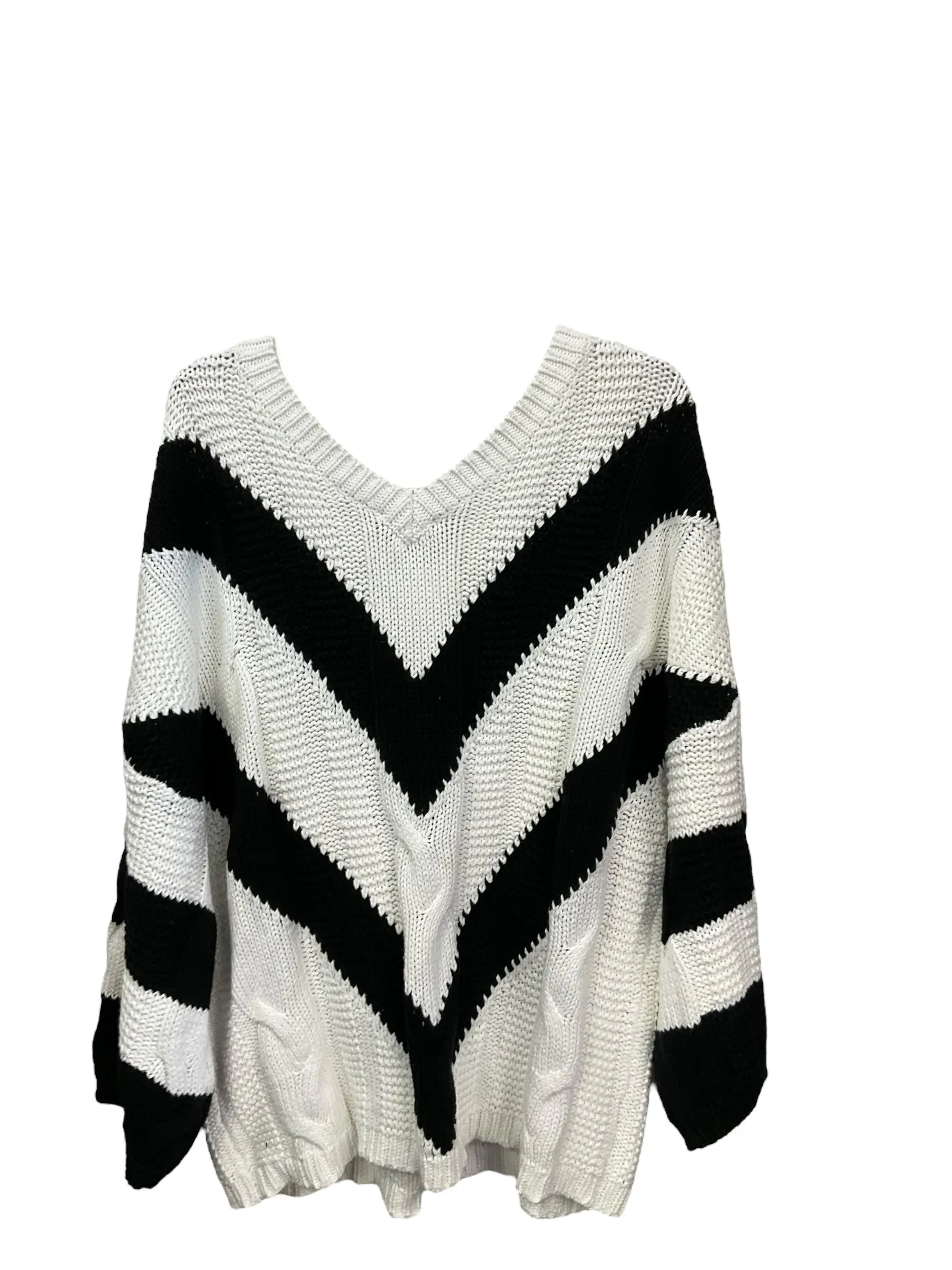 Black & White Sweater Love, Size L