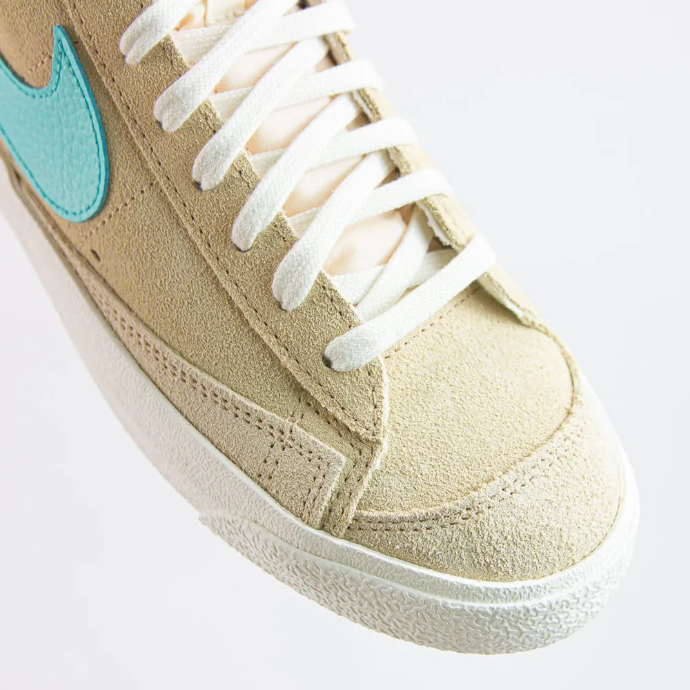 Blazer Mid '77 SE (Desert Ore/Light Aqua-Sail)