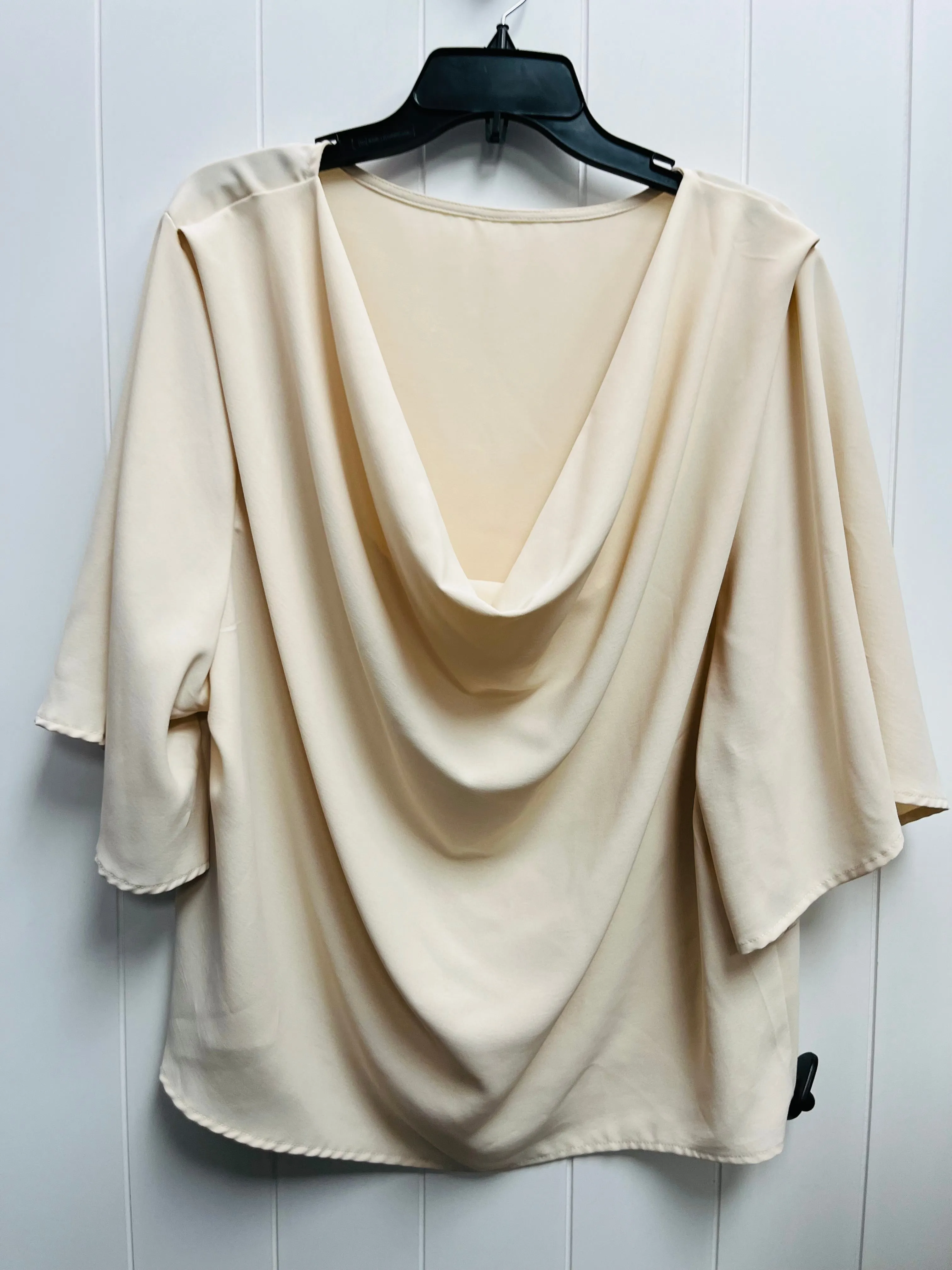 Blouse Short Sleeve By Clothes Mentor In Cream, Size: Xl