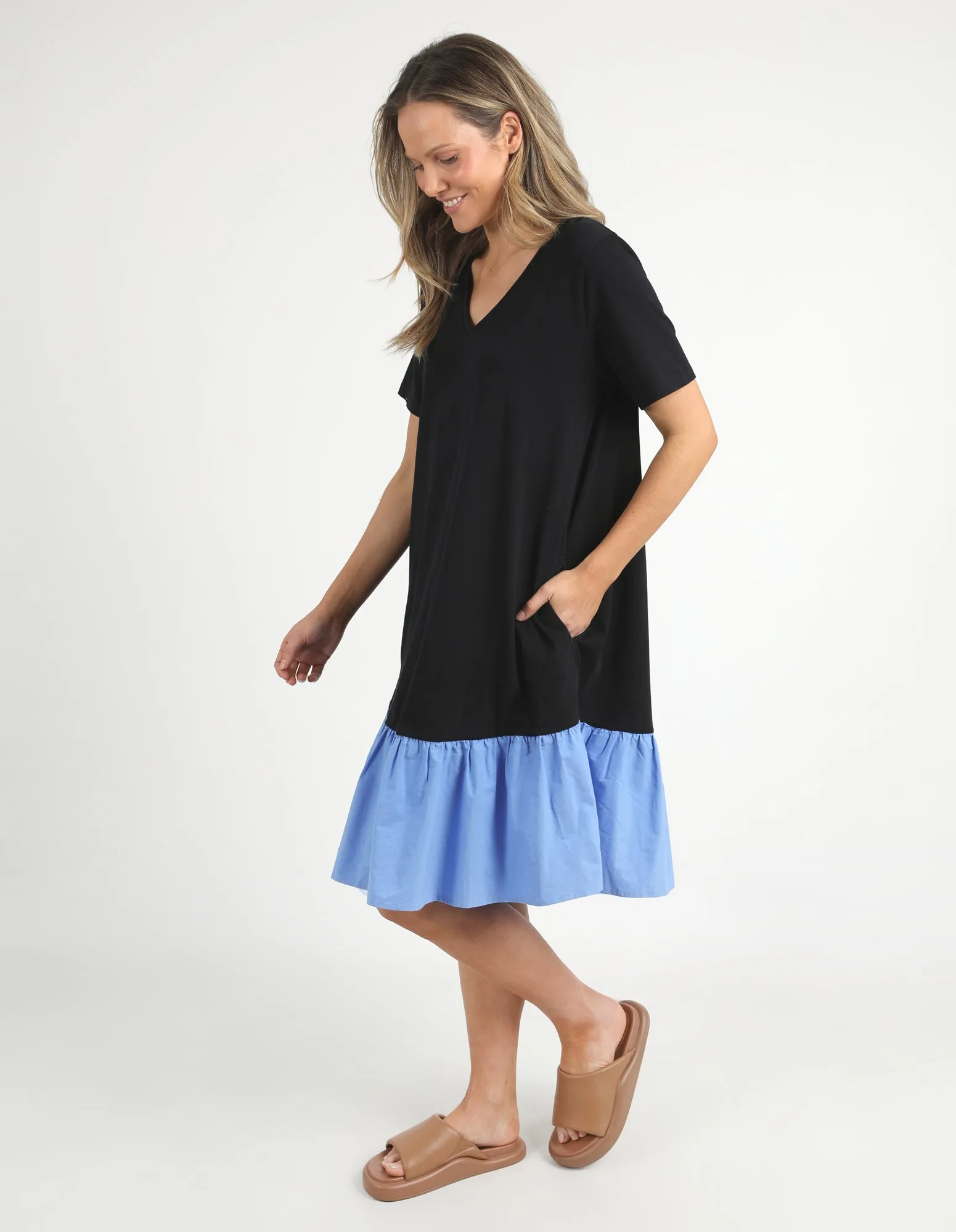 Elle Womens V-Neck Dress in Black and Cerulean Blue – Elegant Summer Style