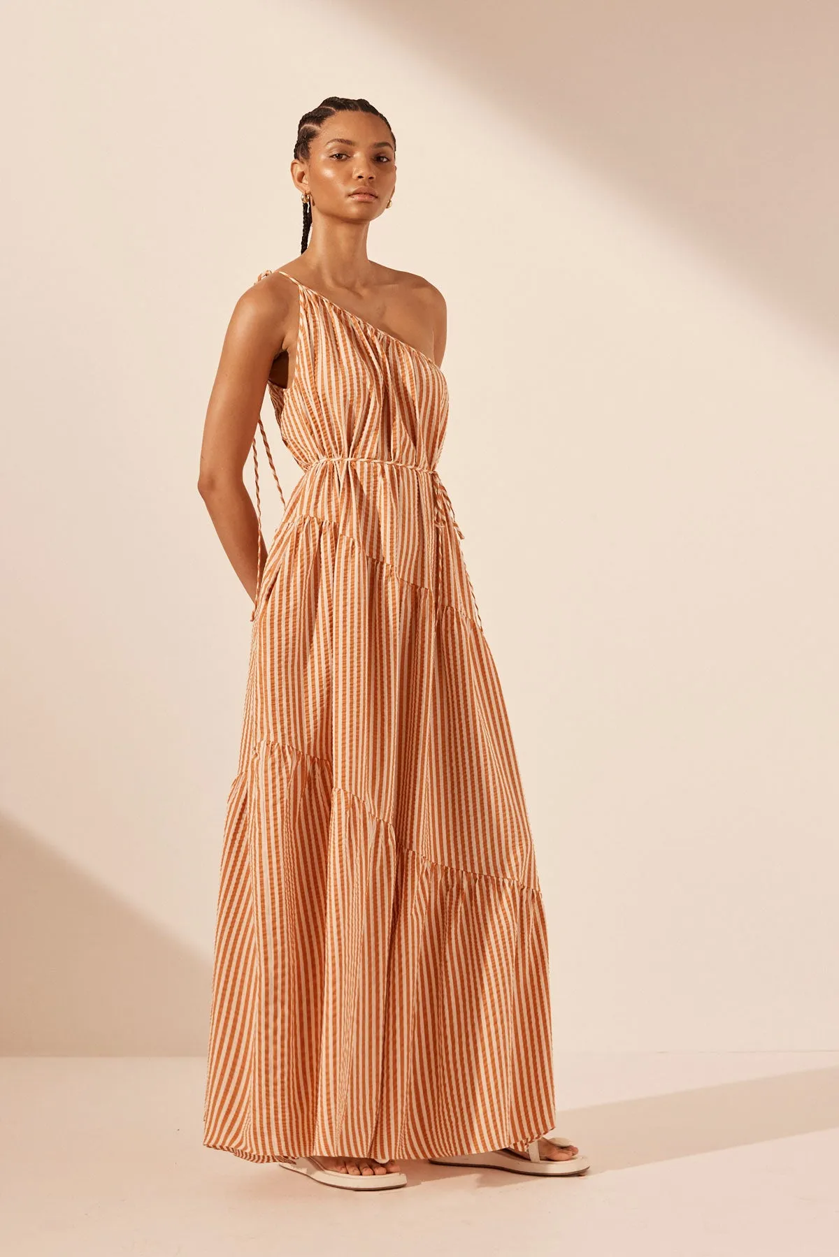 HELE ONE SHOULDER TIERED MAXI DRESS - COCONUT / TANGERINE