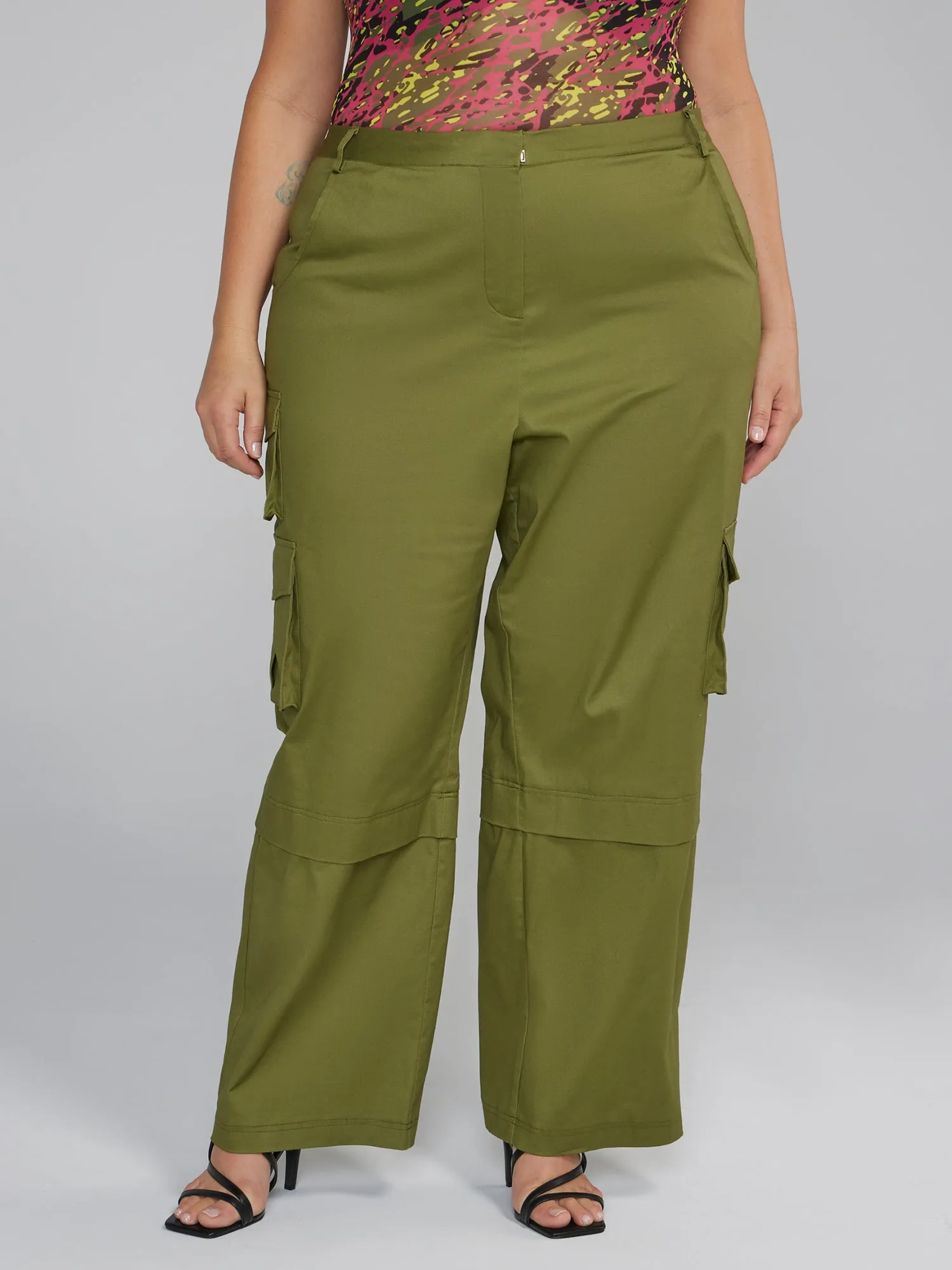 High Rise Straight Leg Cargo Pants