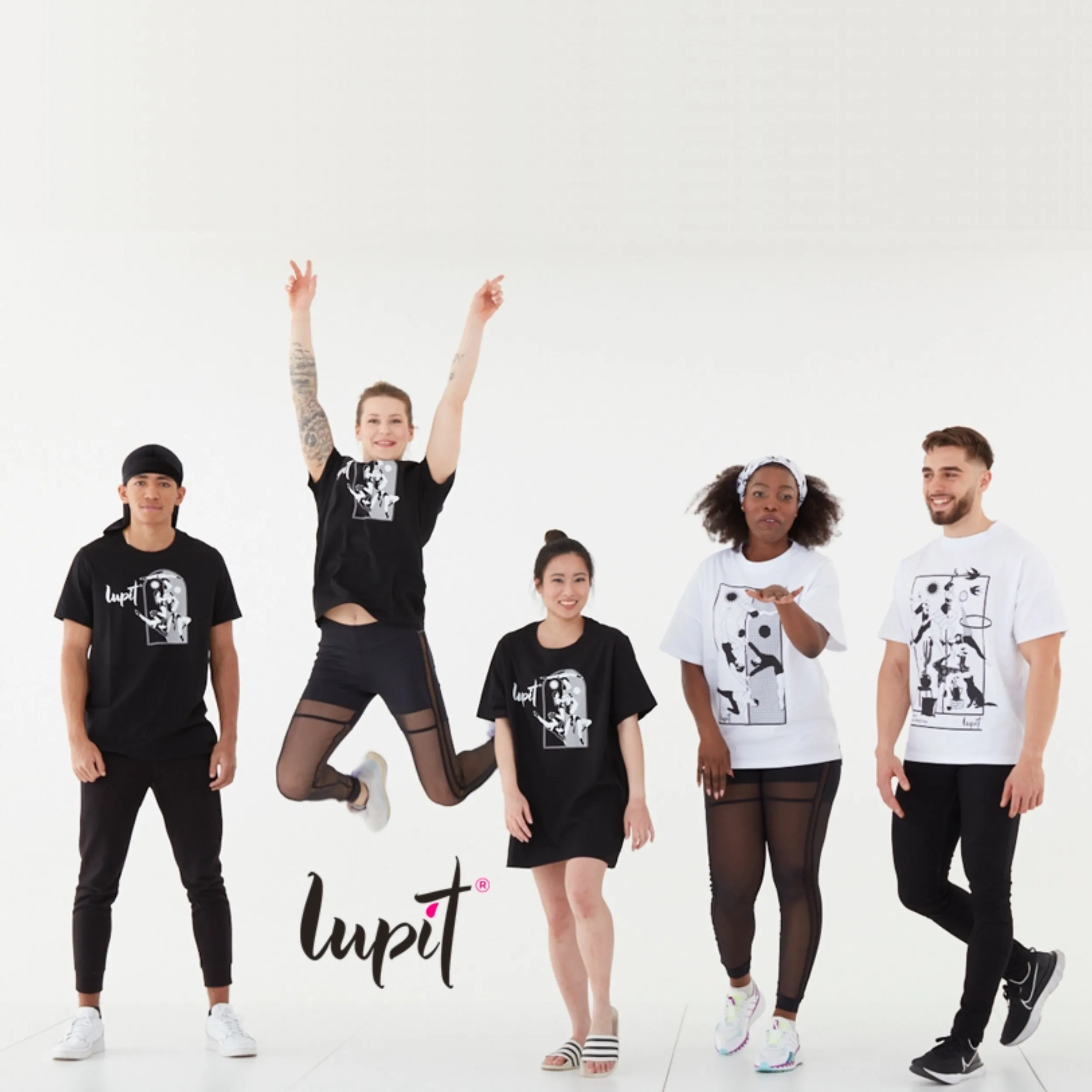 Lupit Merch | Oversized T-shirt