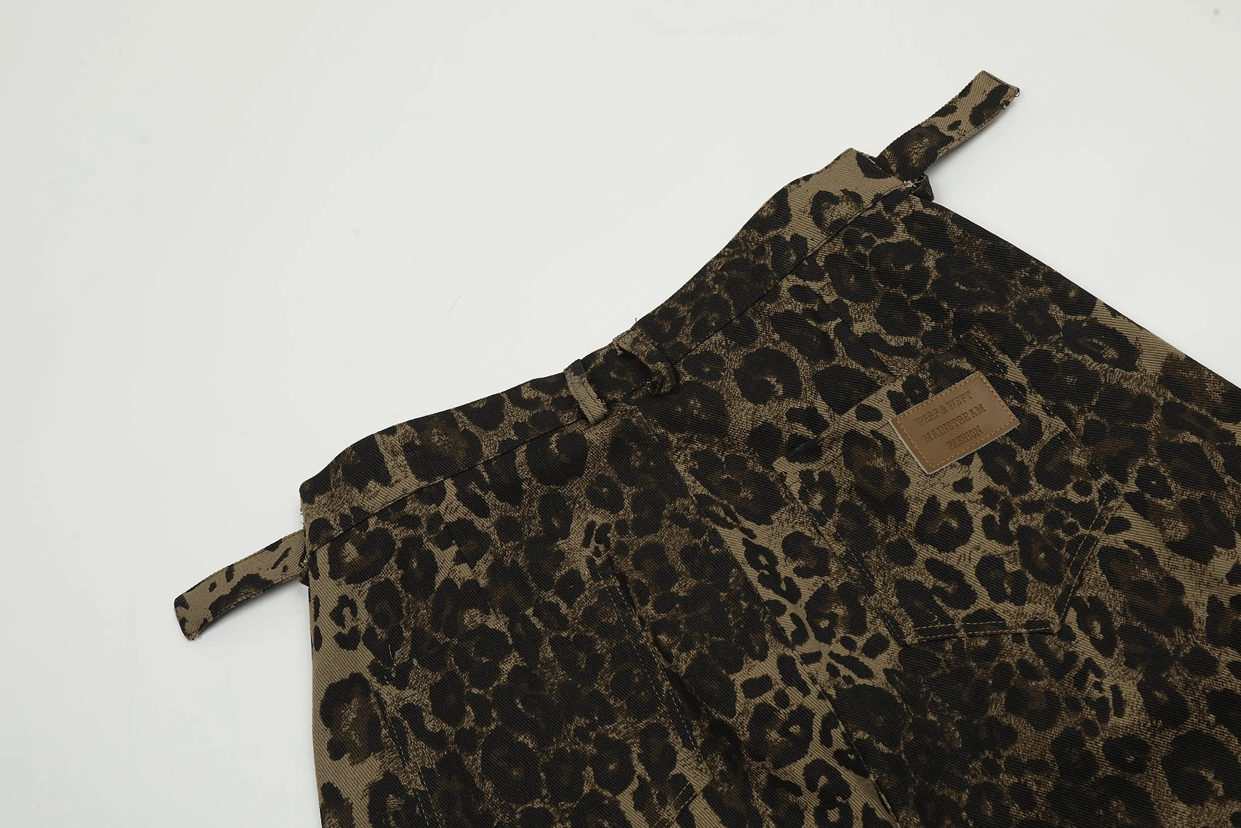 Ribbon Leopard Print | Shorts