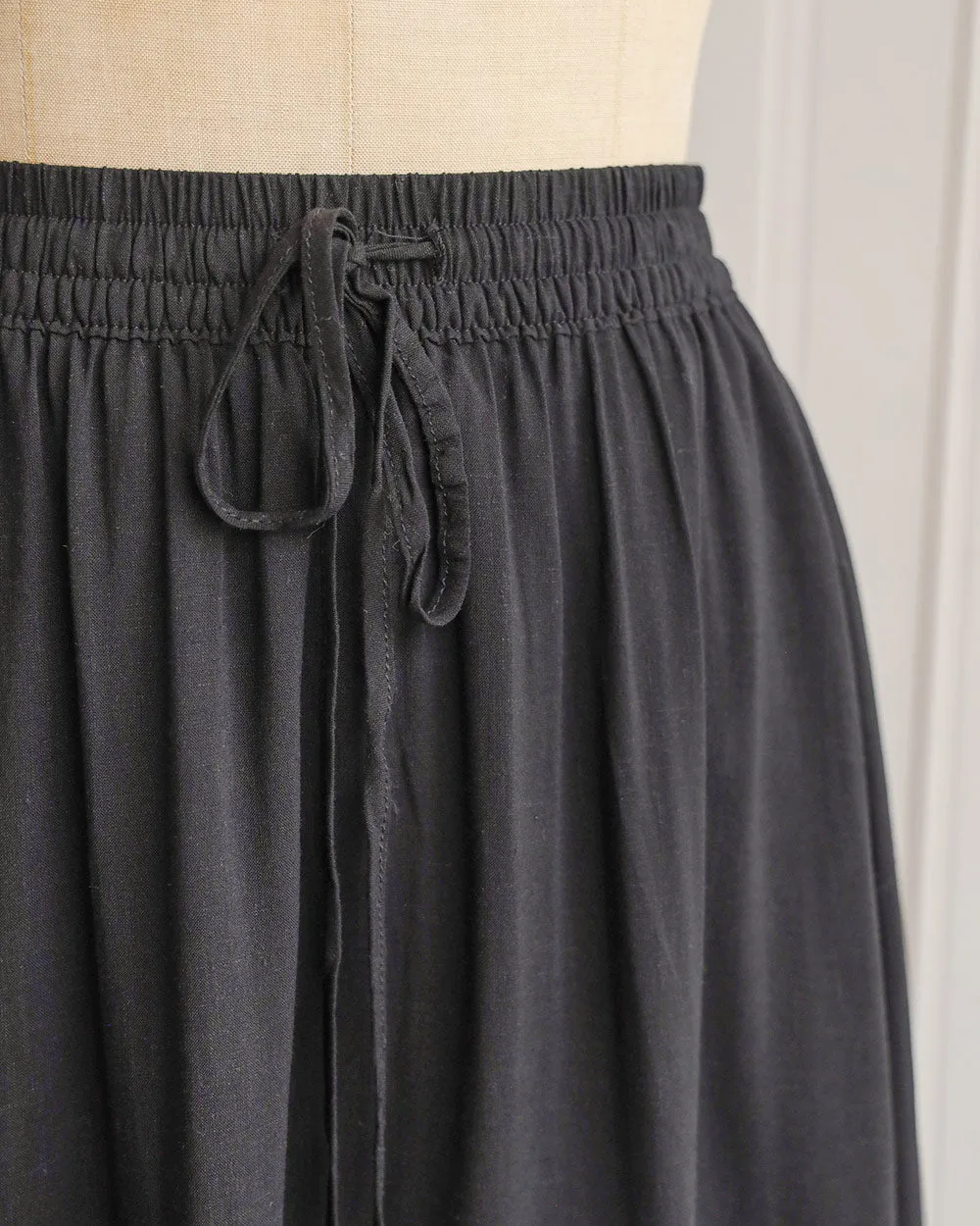 Simple Plans Skirt - Black