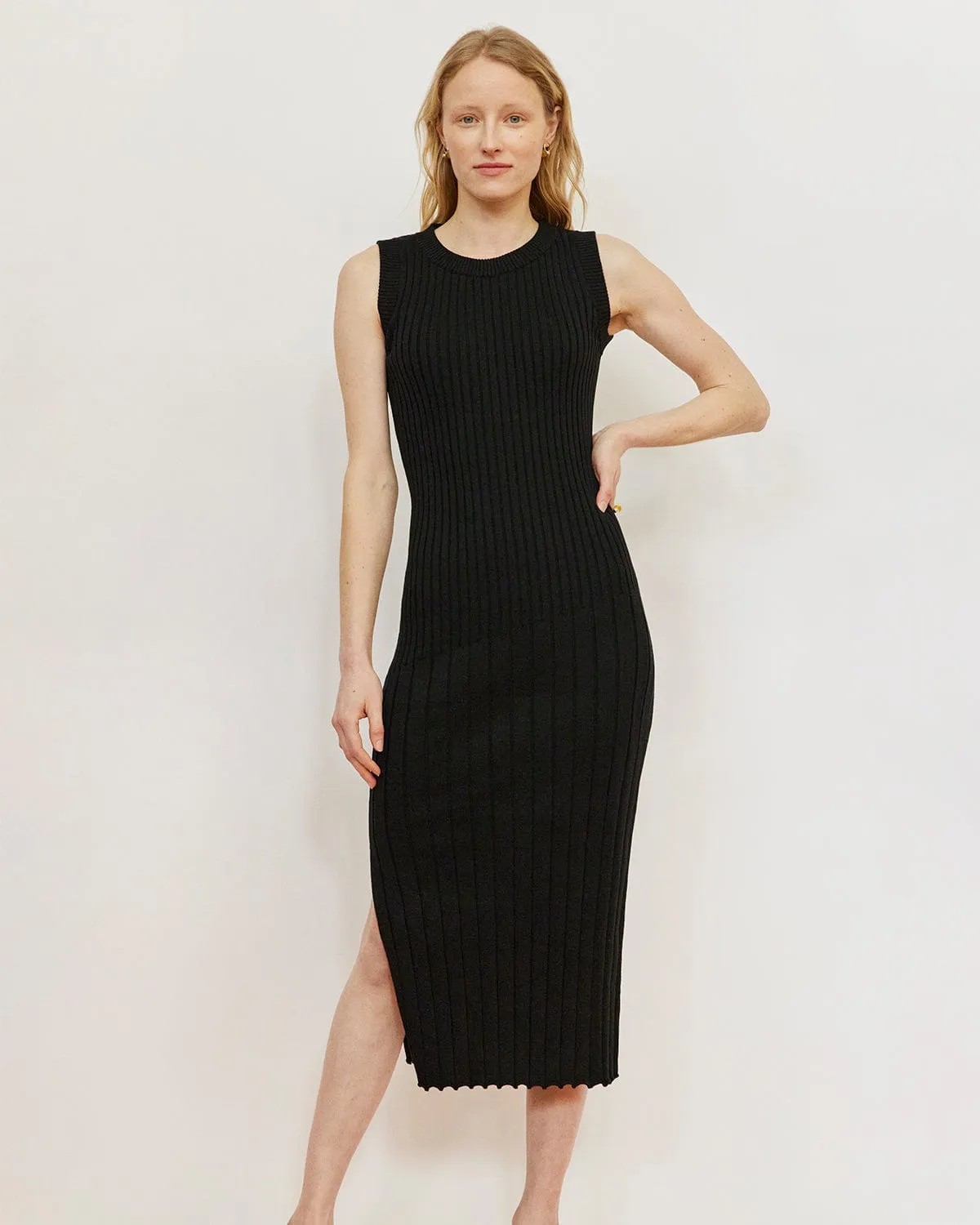 Upė: Black Cotton Dress