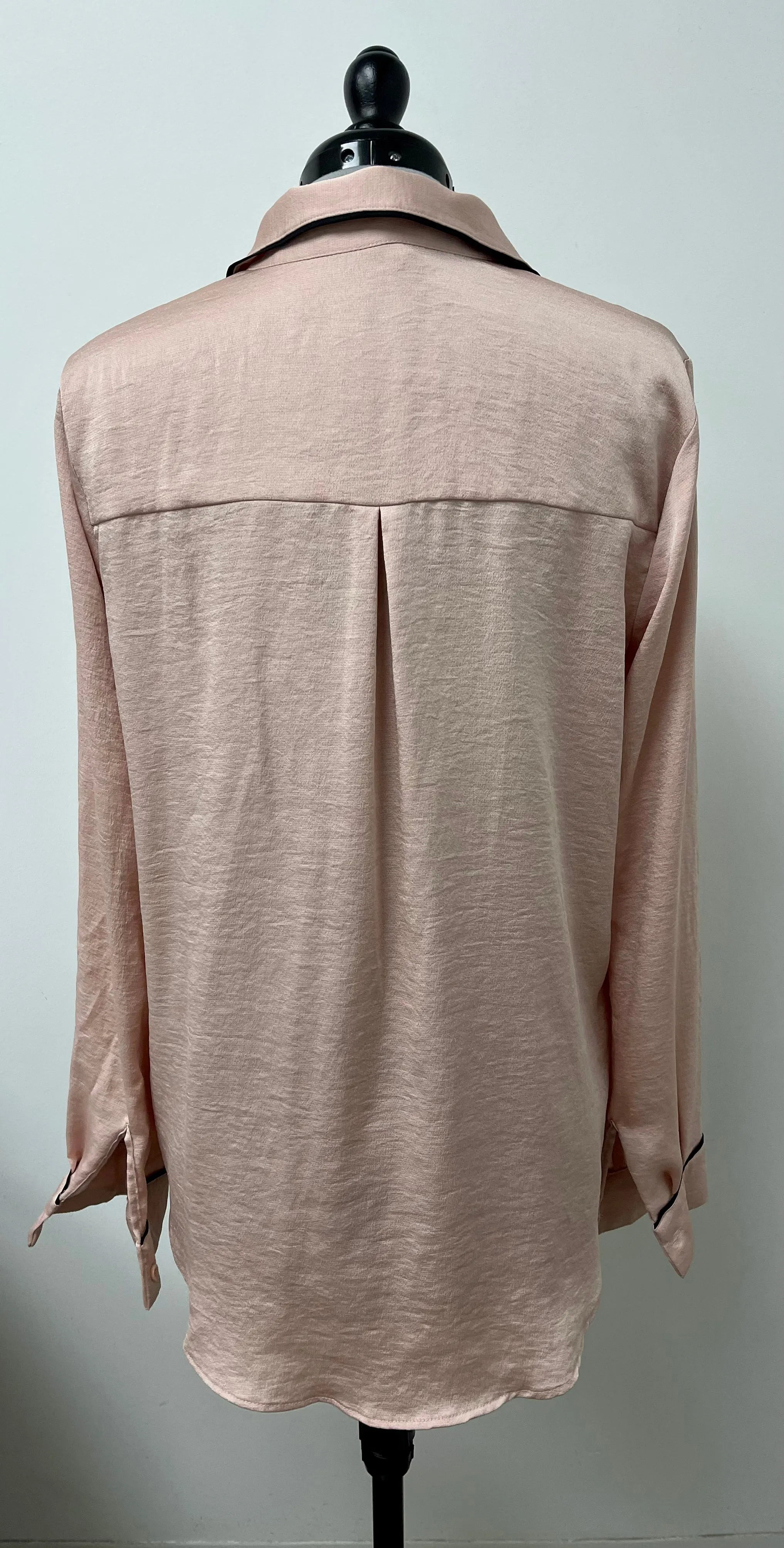 Women’s BCBG Long Sleeve Blouse, Medium