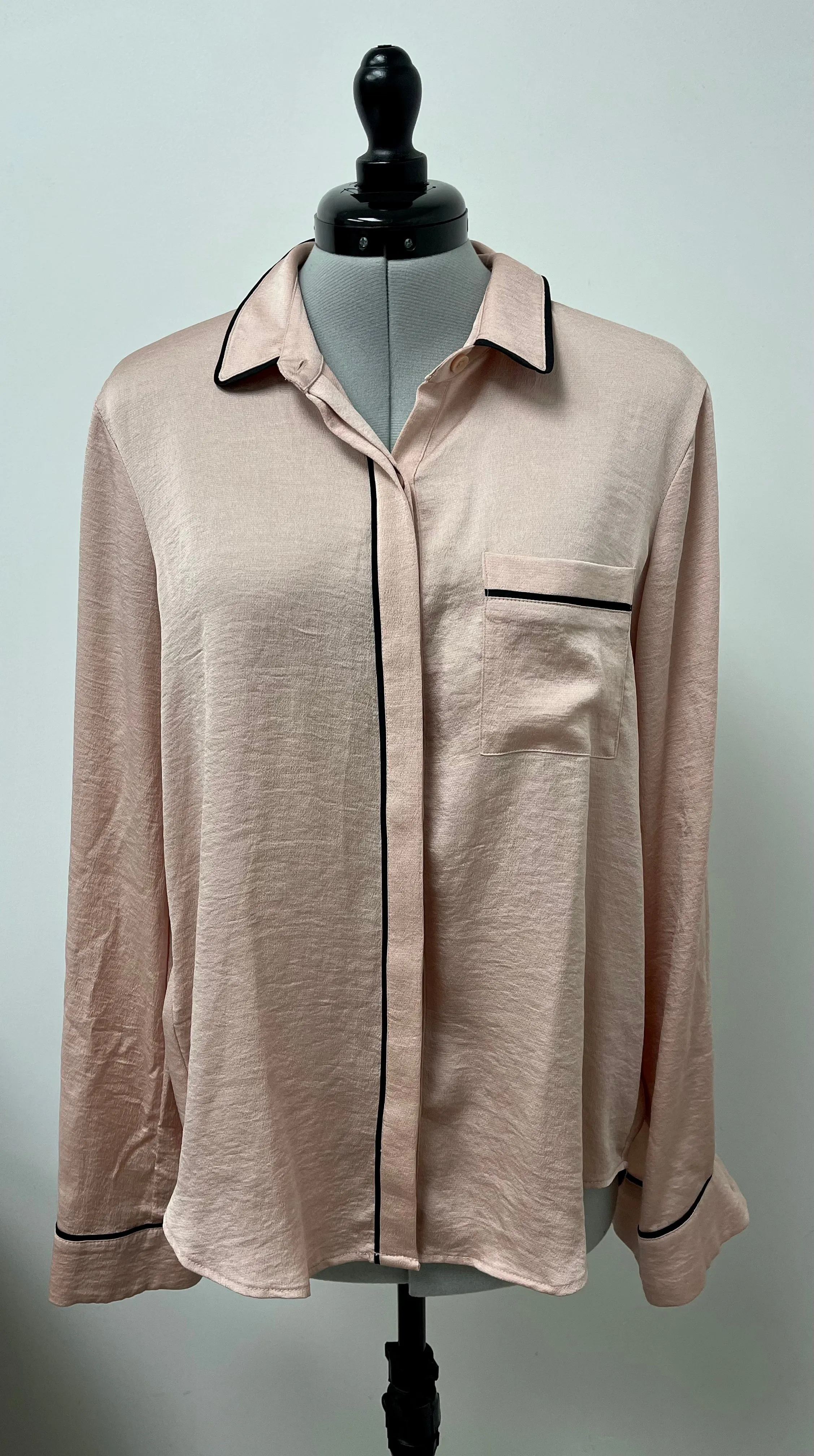 Women’s BCBG Long Sleeve Blouse, Medium