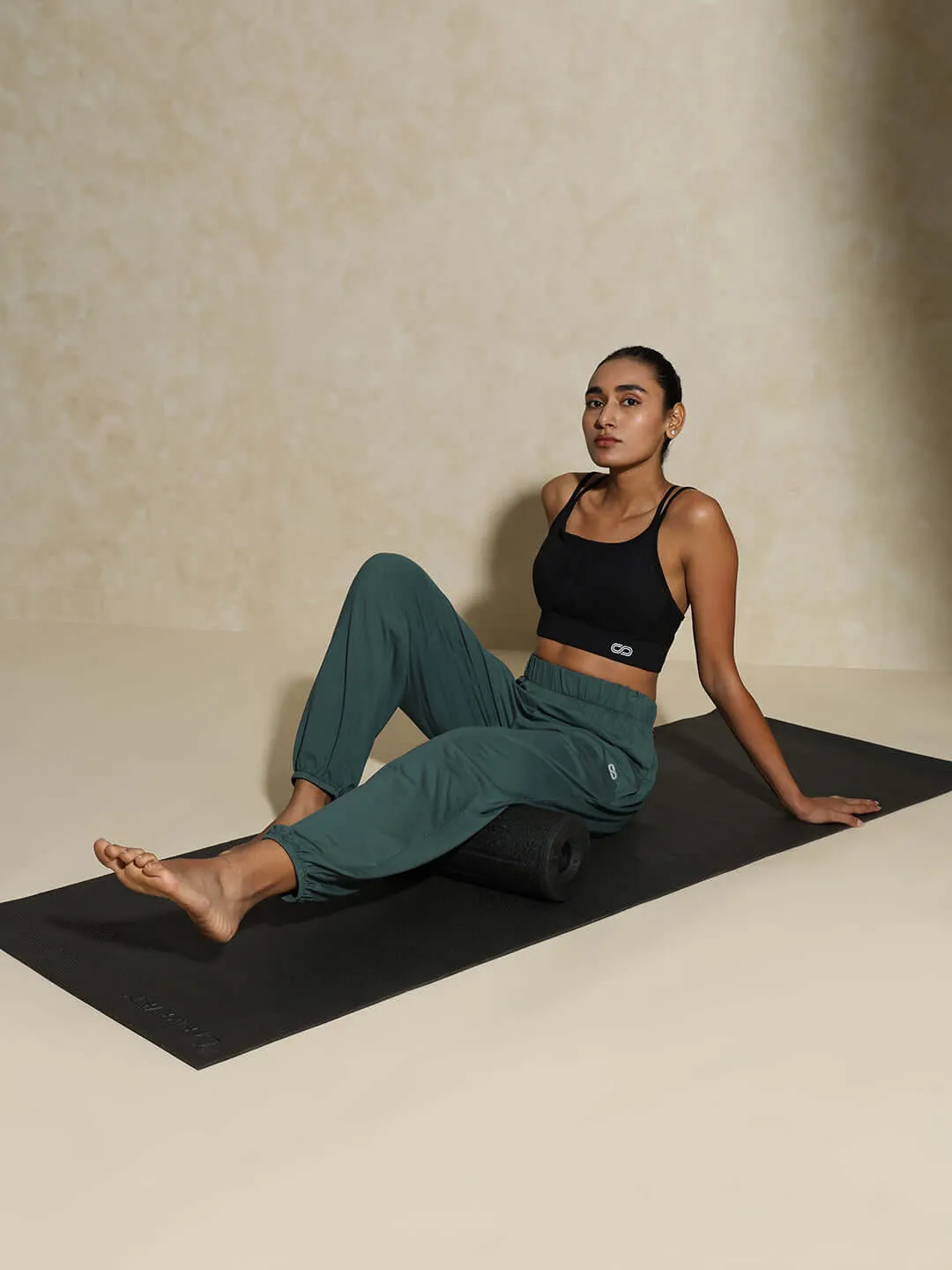 Yogini Stretch Pants Pine Green